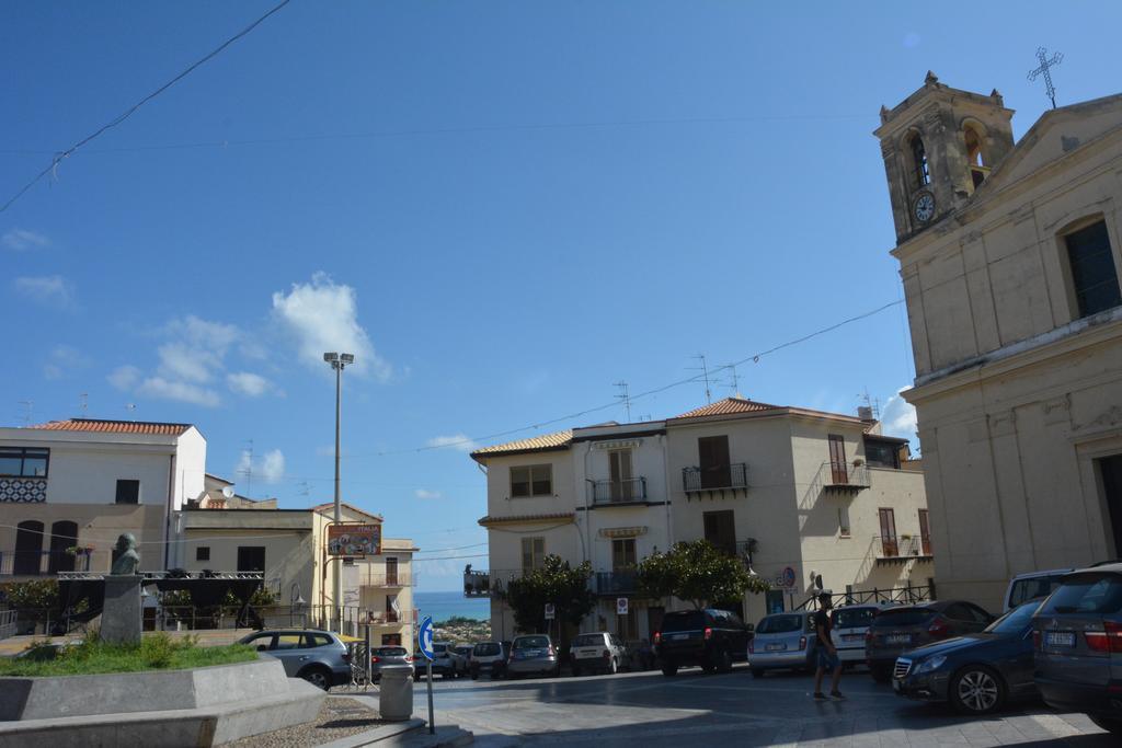 Casa Eleonora Lägenhet Campofelice Di Roccella Rum bild